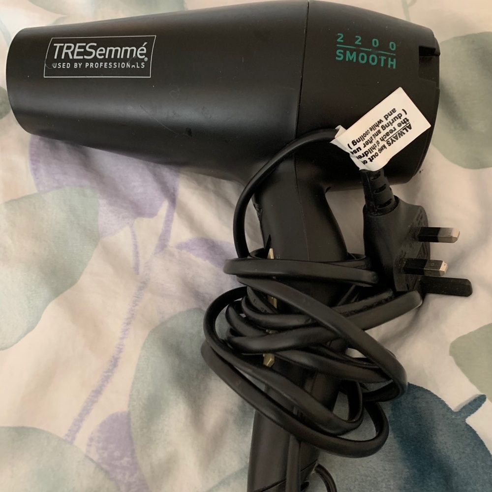 New barely used tresemme hairdryer